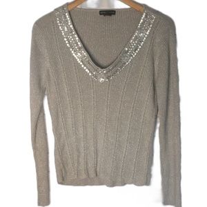 New York & Company Gray V-Neck Sequin Trim Long Sleeve Ribbed Sweater Size Large